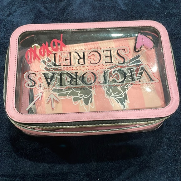 Make up pouch from Victoria secret 3pc!! - Picture 1 of 3